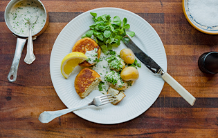 Fish Cakes with Classic Parsley Sauce